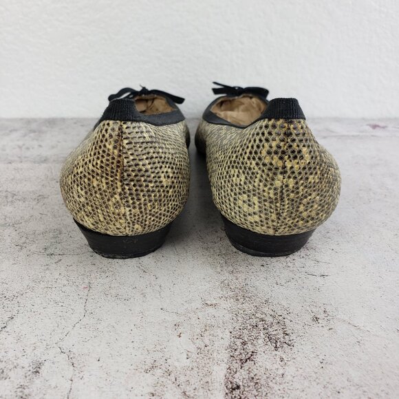 J CREW Italy Pointed Toe Pump Shoes Ballet Flats Textured Leather Snake Bow 8.5 - Picture 9 of 13